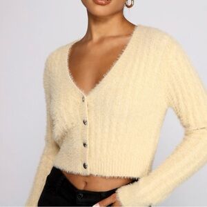 WINDSOR Cropped Eyelash Cardigan Sweater Short‎ Cream Button Up Women NEW Medium